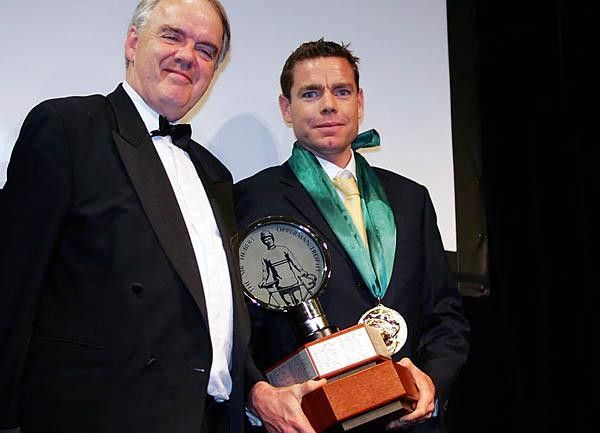 Sports minister, Senator Rod Kemp, and 2006 Australian cyclist of the year, Cadel Evans.