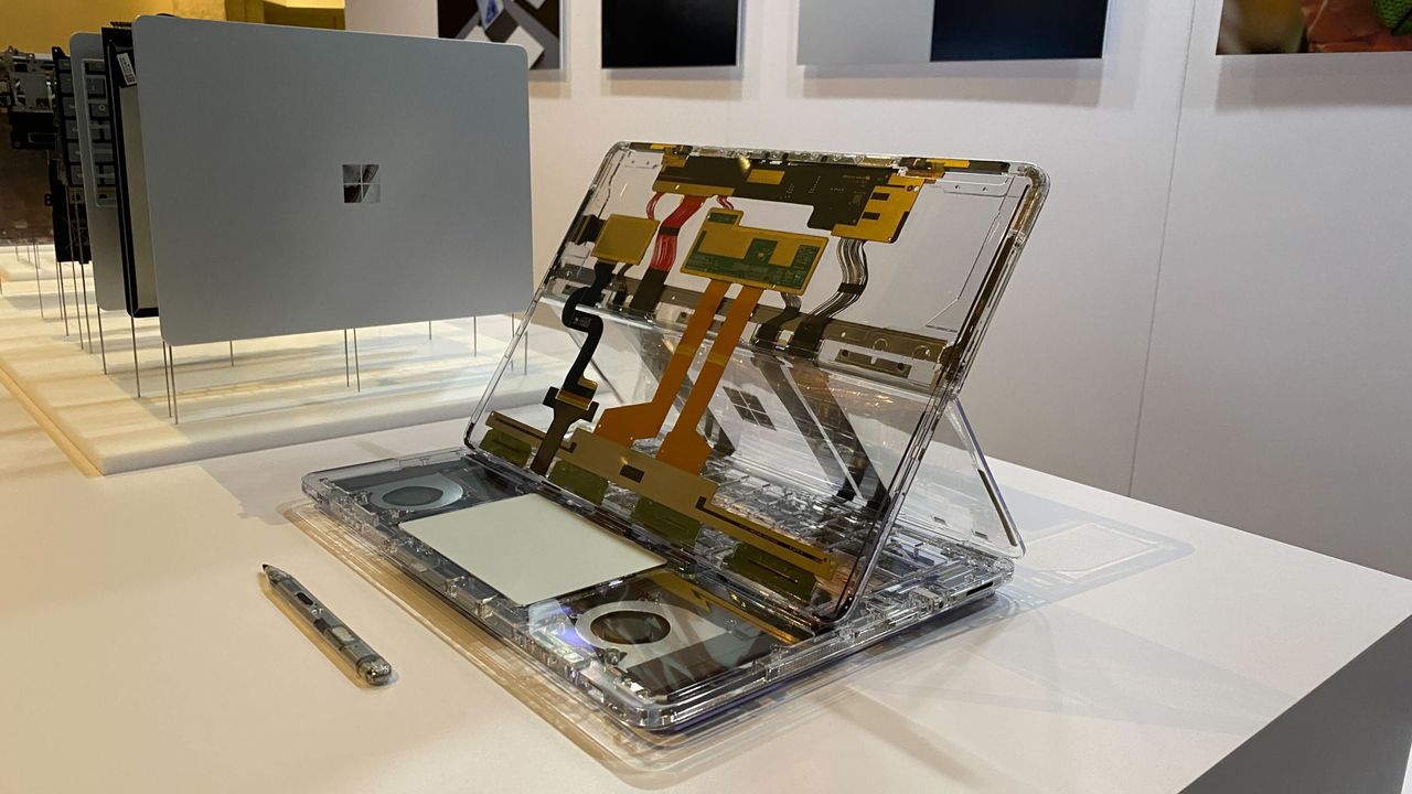 Microsoft Surface Laptop Studio 2