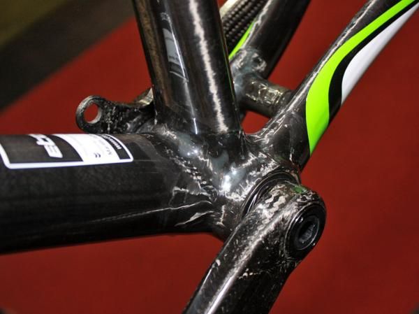 The Alpha's carbon bottom bracket shell features direct press-fit cartridge bearings for the matching Morpheus crank.