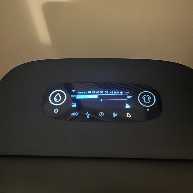 Meaco DD8L Pro Dehumidifer - in use in bedroom