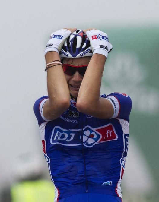 Kenny Elissonde (FDJ) celebrates on the Angliru.