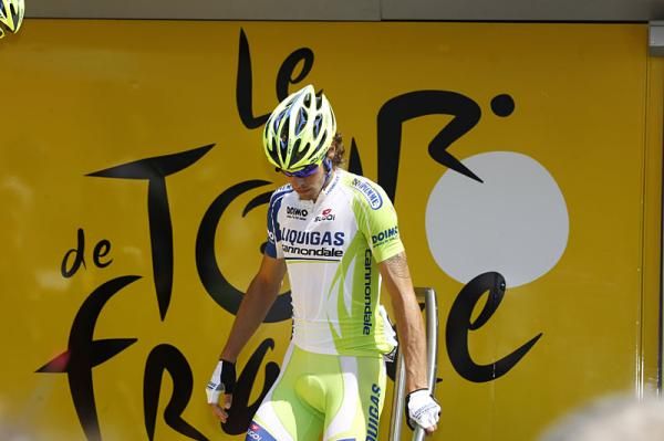 Danoiel Oss (Liquigas - Cannondale) after signing in