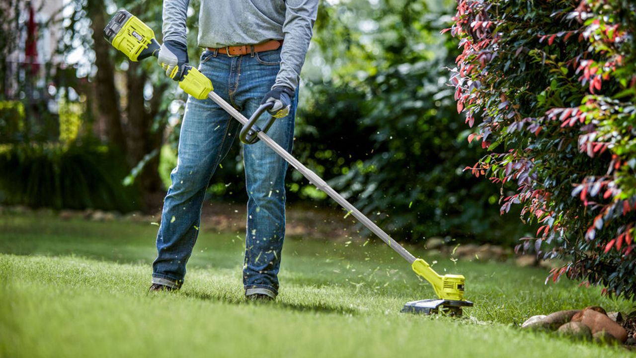 How to use a weed eater: expert tips to get a neat lawn | Gardeningetc