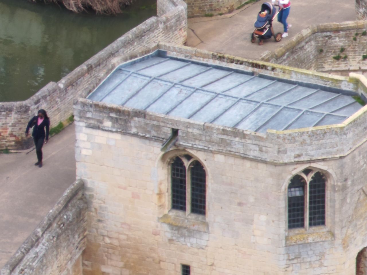 Photos of a town showing the zoom capabilities of the Autel EVO Max 4T