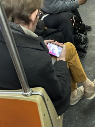 google pixel fold allegedly seen in use on new york subway train