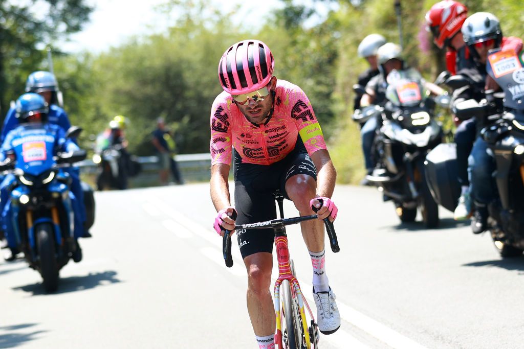 SAN SEBASTIAN SPAIN AUGUST 10 Simon Carr of The United Kingdom and Team EF Education EasyPost competes in the breakaway during the 44th Donostia San Sebastian Klasikoa 2024 a 236km one day race from San Sebastian to San Sebastian UCIWT on August 10 2024 in San Sebastian Spain Photo by Gonzalo Arroyo MorenoGetty Images