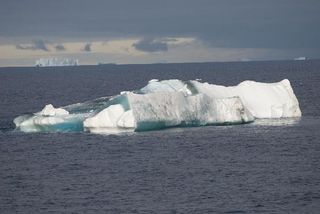 icebergs, water, water properties, floating