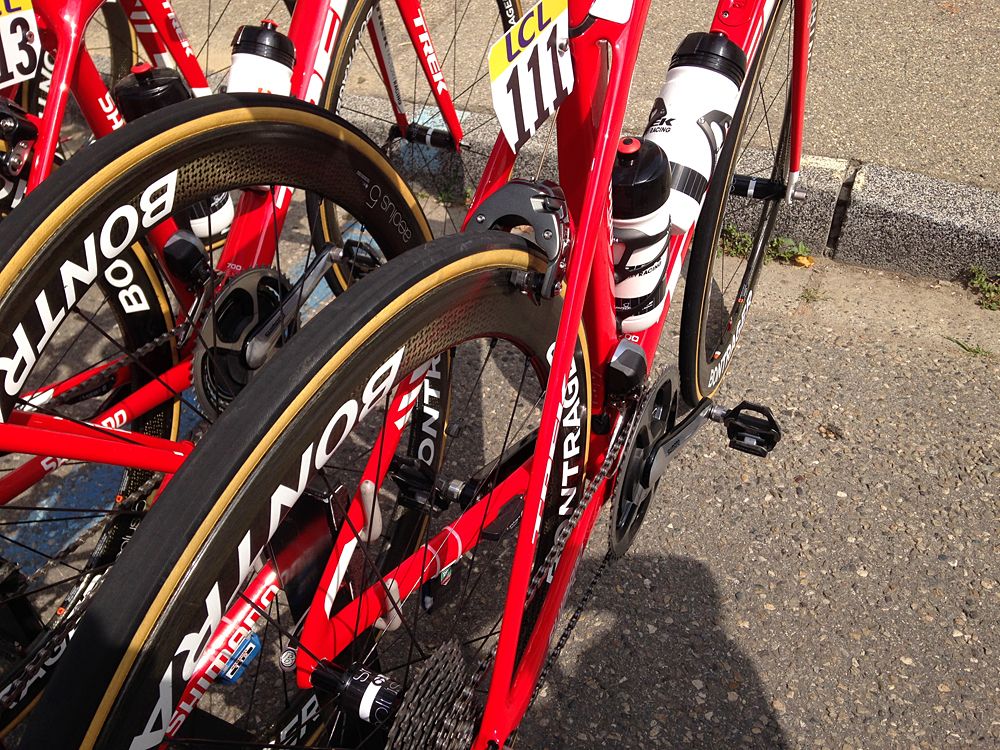 Gone are the chainstay mounted brake calipers of previous editions. Mollema's machine has the brake tucked nicely between the seat stays.