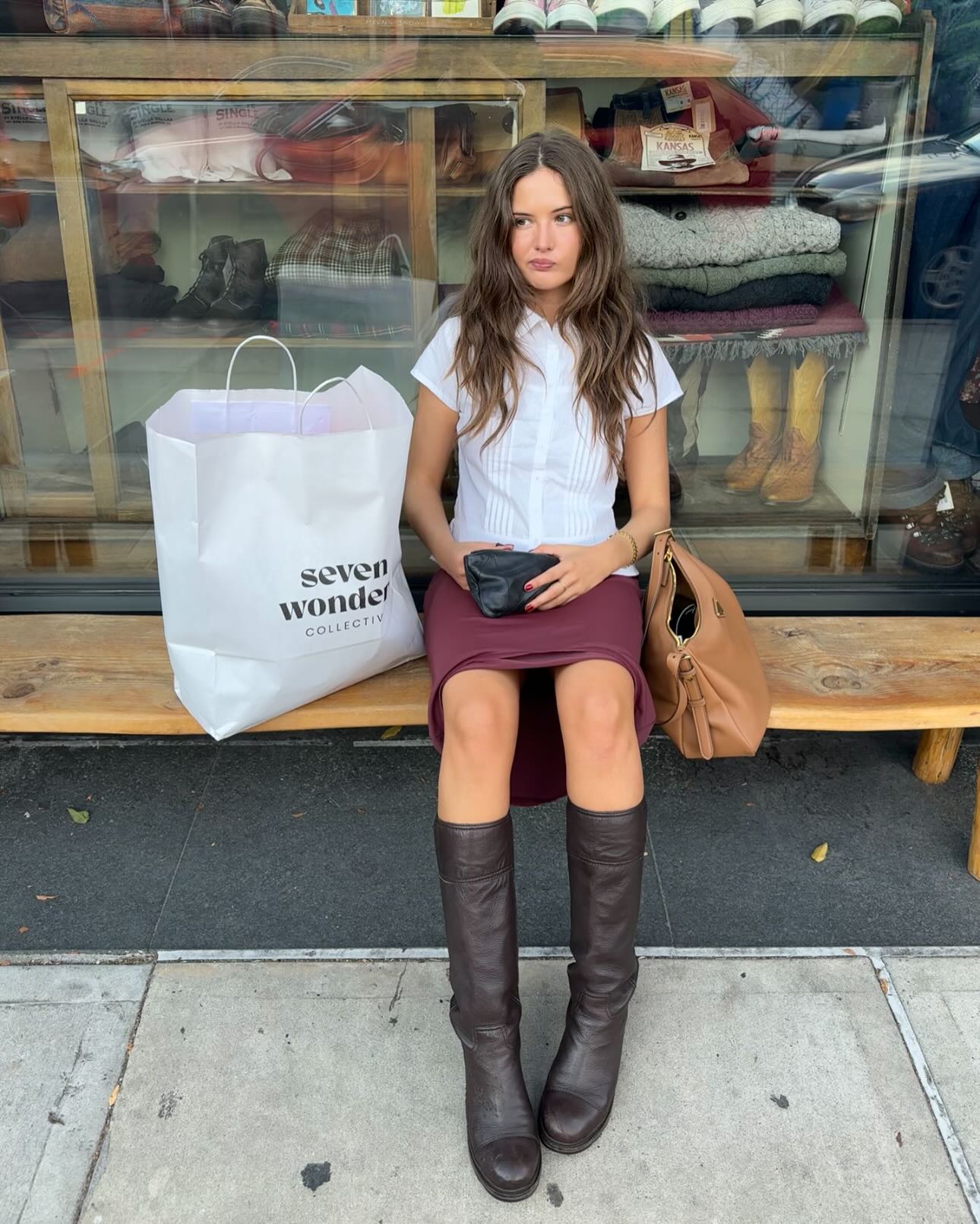 Influencer wearing a brunch outfit idea.