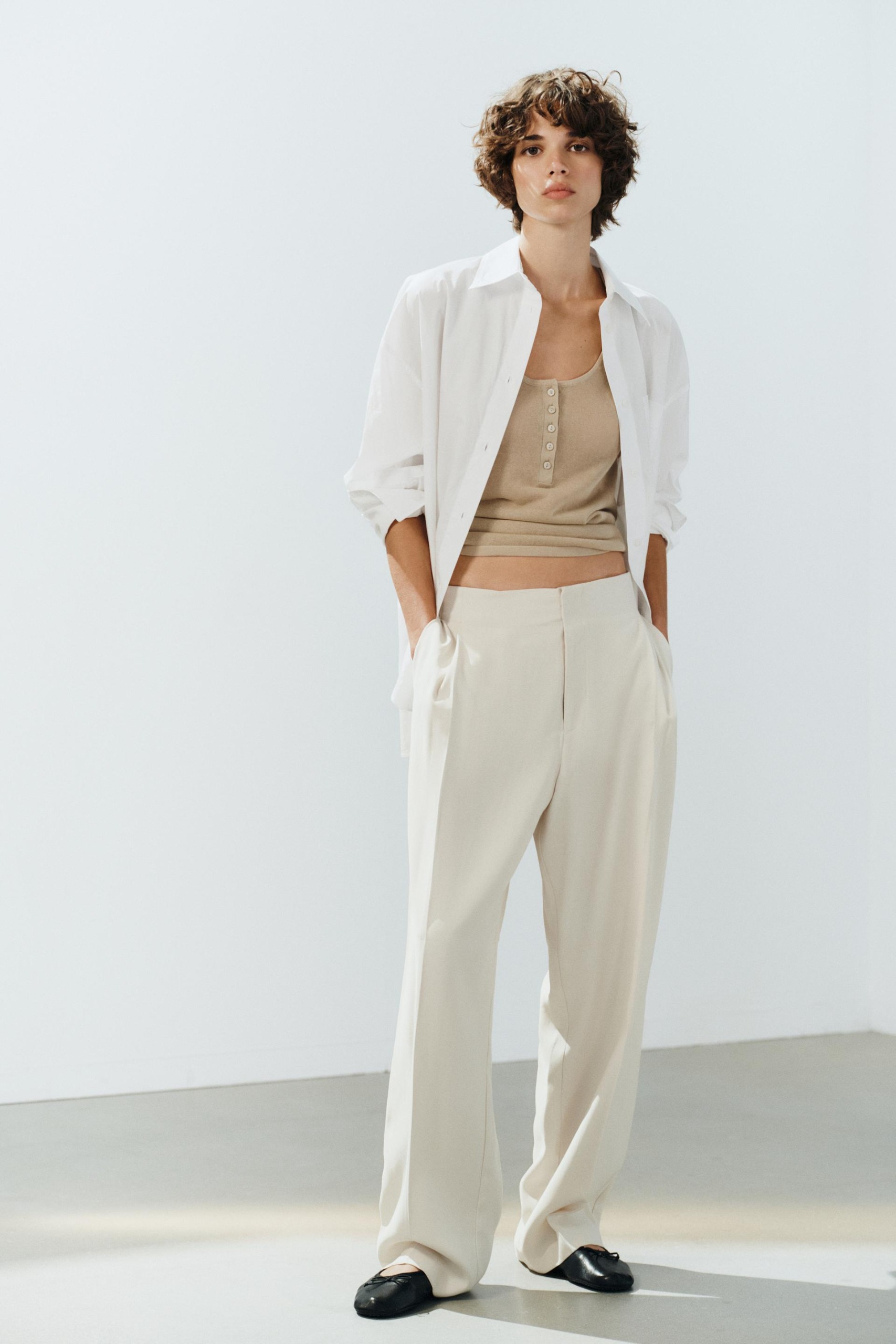 Flowing Pleated Trousers - Mid Khaki - Xs