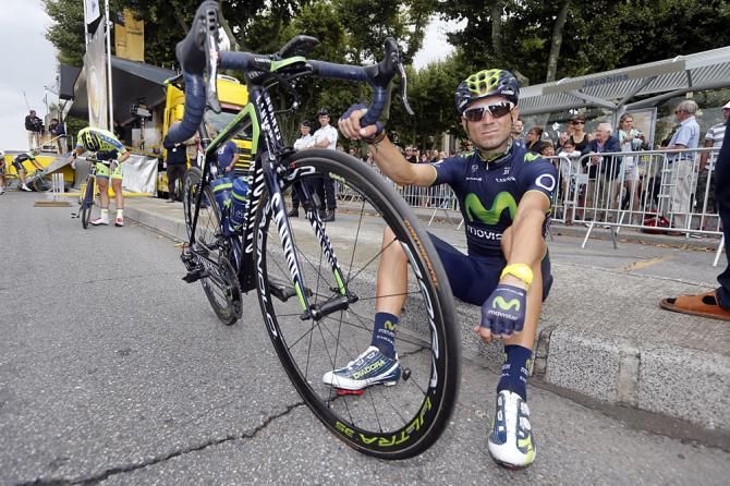 Alejandro Valverde (Movistar) awaits the start of stage 16