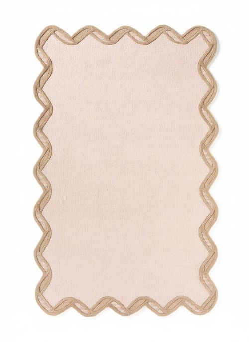 Tufted Wool Scalloped Border Rug