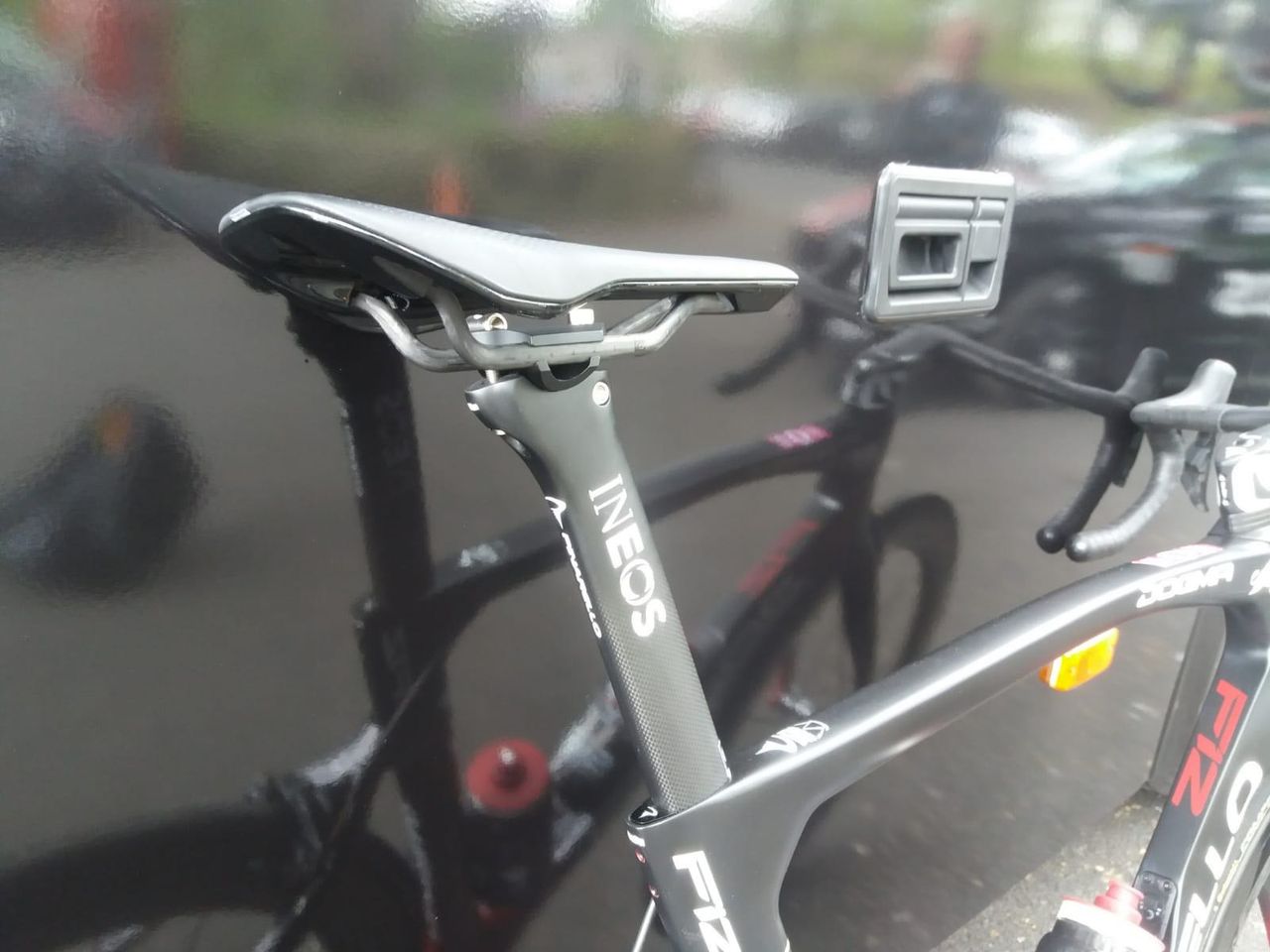 Like most modern framesets, the Dogma F12 has a frame-specific seat post