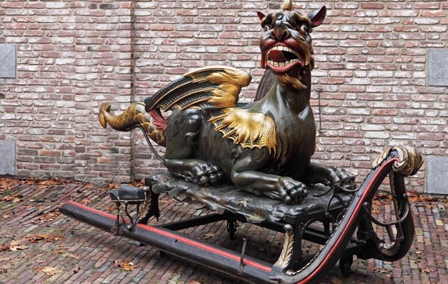dragon sleigh