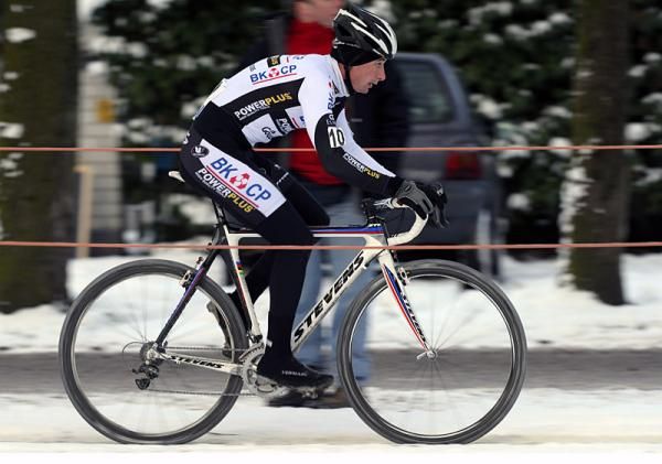 Radomir Simunek Jr. (BKCP - Powerplus) in action on the snowy Scheldecross course.