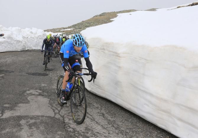 Ryder Hesjedal (Garmin - Sharp) moved into the top ten
