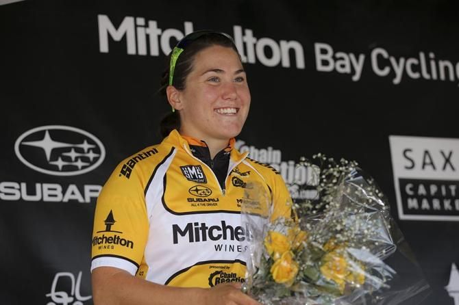 Chloe Hosking looking pretty happy in the leader's jersey