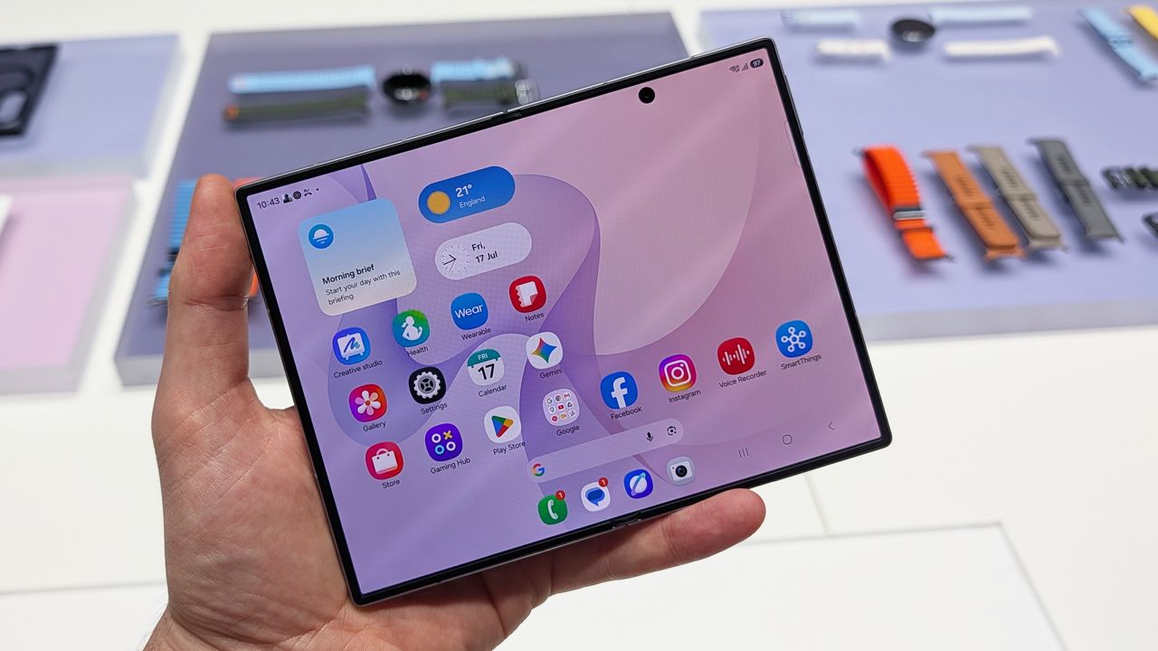 Samsung Z Fold 8