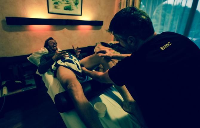Daniel Oss (Team BMC) on the massage table