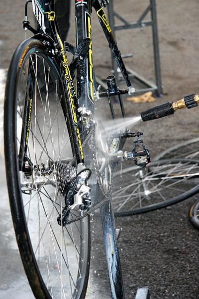 Blasting the chainrings.