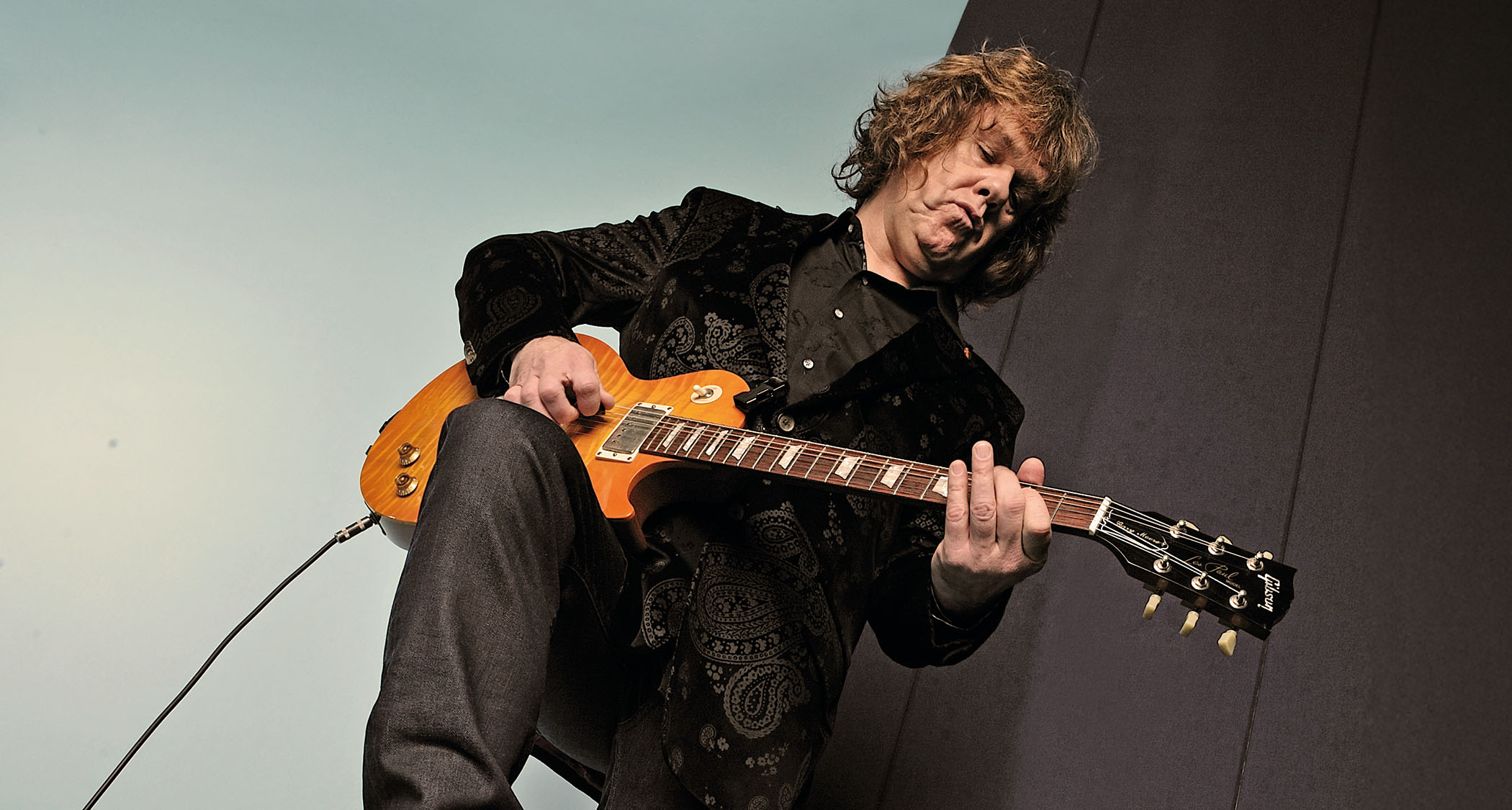Gary Moore plays a Gibson Les Paul