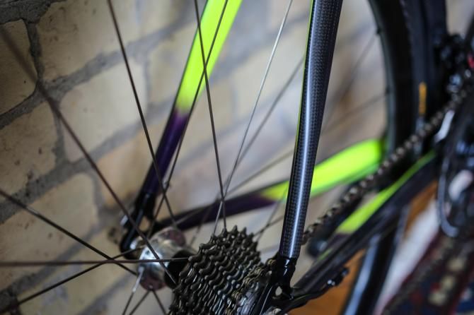 Each of LeMond's new commemorative bikes pay homage to his three Tour de France victories. This is the TdF89 model, with graphics paying tribute to his ADR kit worn in 1989
