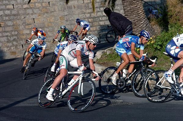 Alessandro Petacchi (LPR Brakes - Farnese Vini) survived the climbs