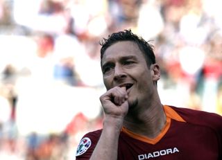 Francesco Totti celebrates after scoring for Roma against Sampdoria, April 2007