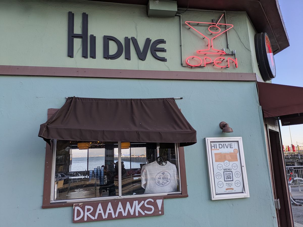 Photo of the HiDive Bar by Pixel 8a