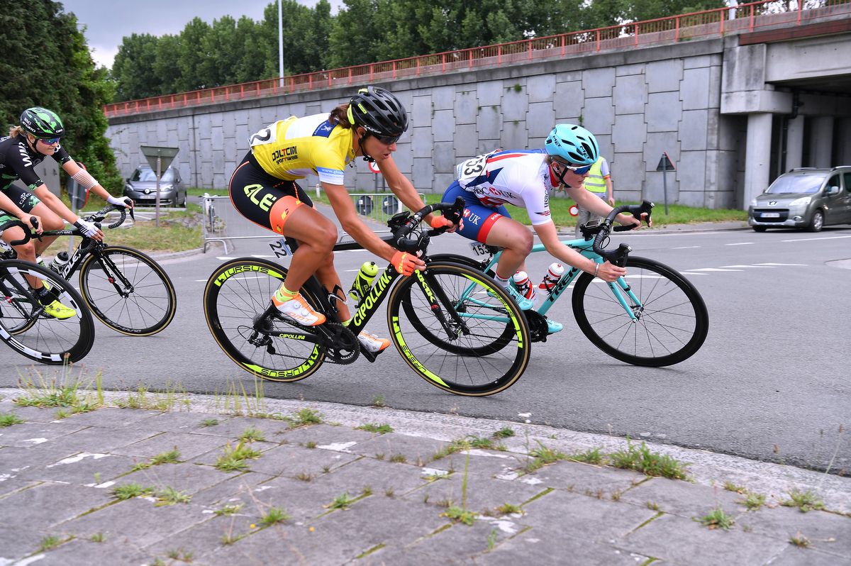 Anna Trevisi (Al&eacute; Cipollini) in the peloton