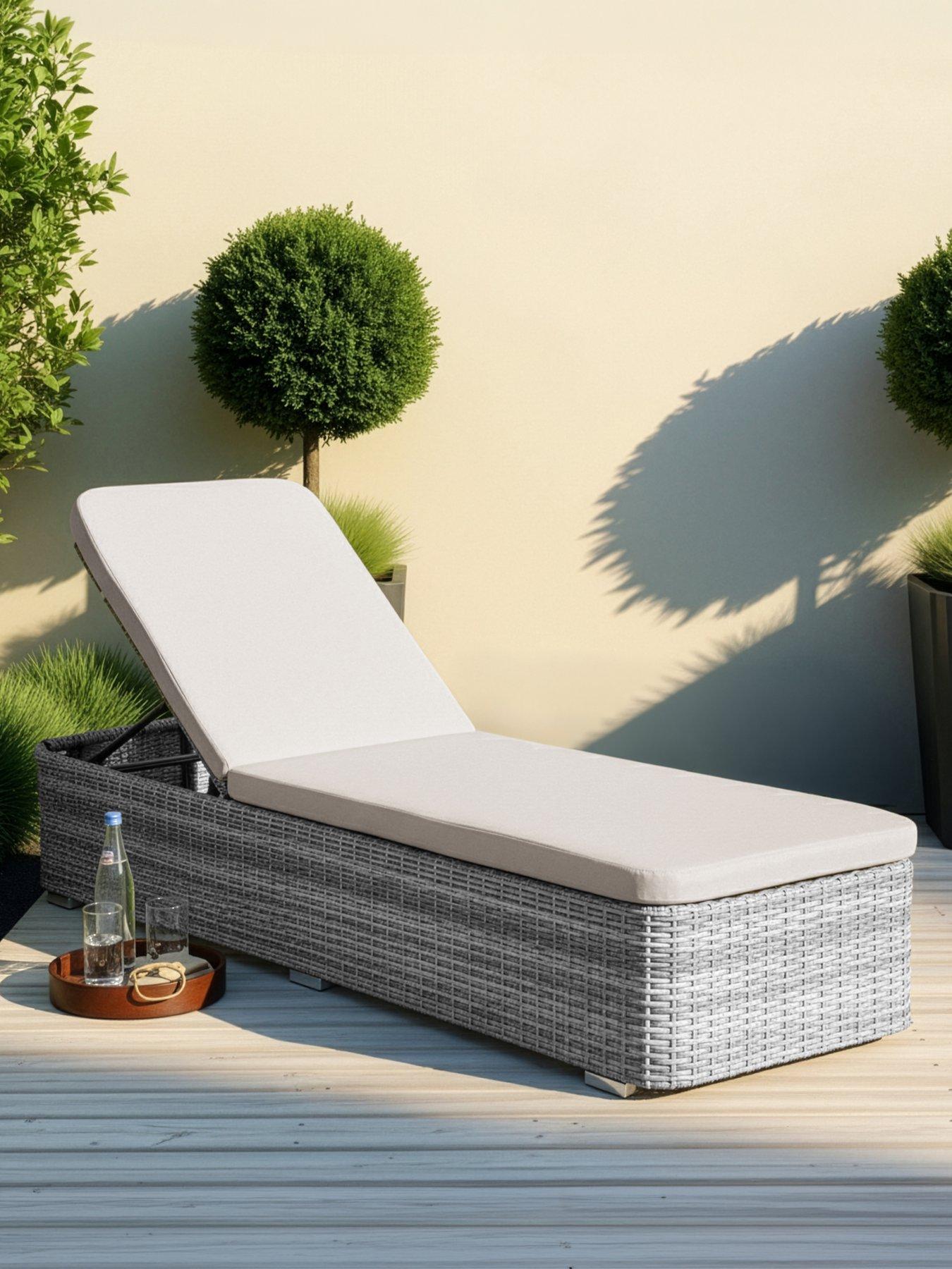 Verdura Lounger - One Colour
