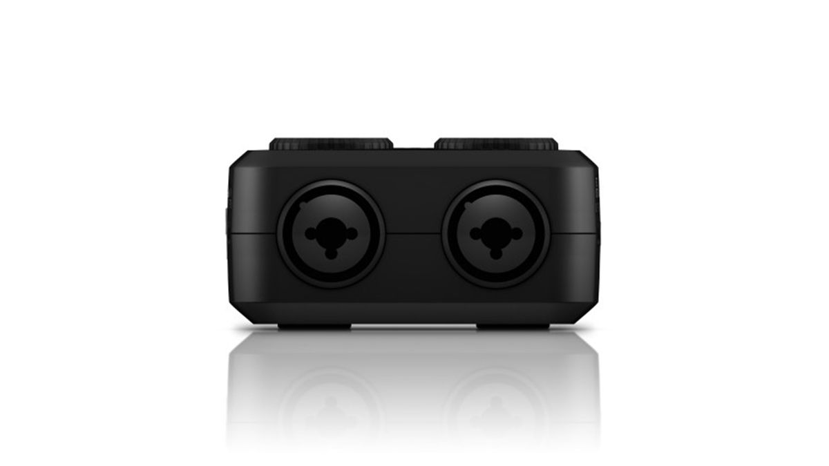 IK Multimedia iRig Pro Duo I/O multiple angles