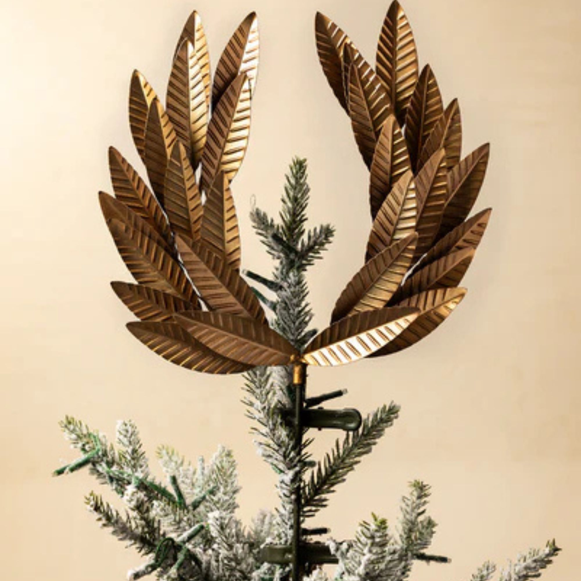 Laurel Tree Topper