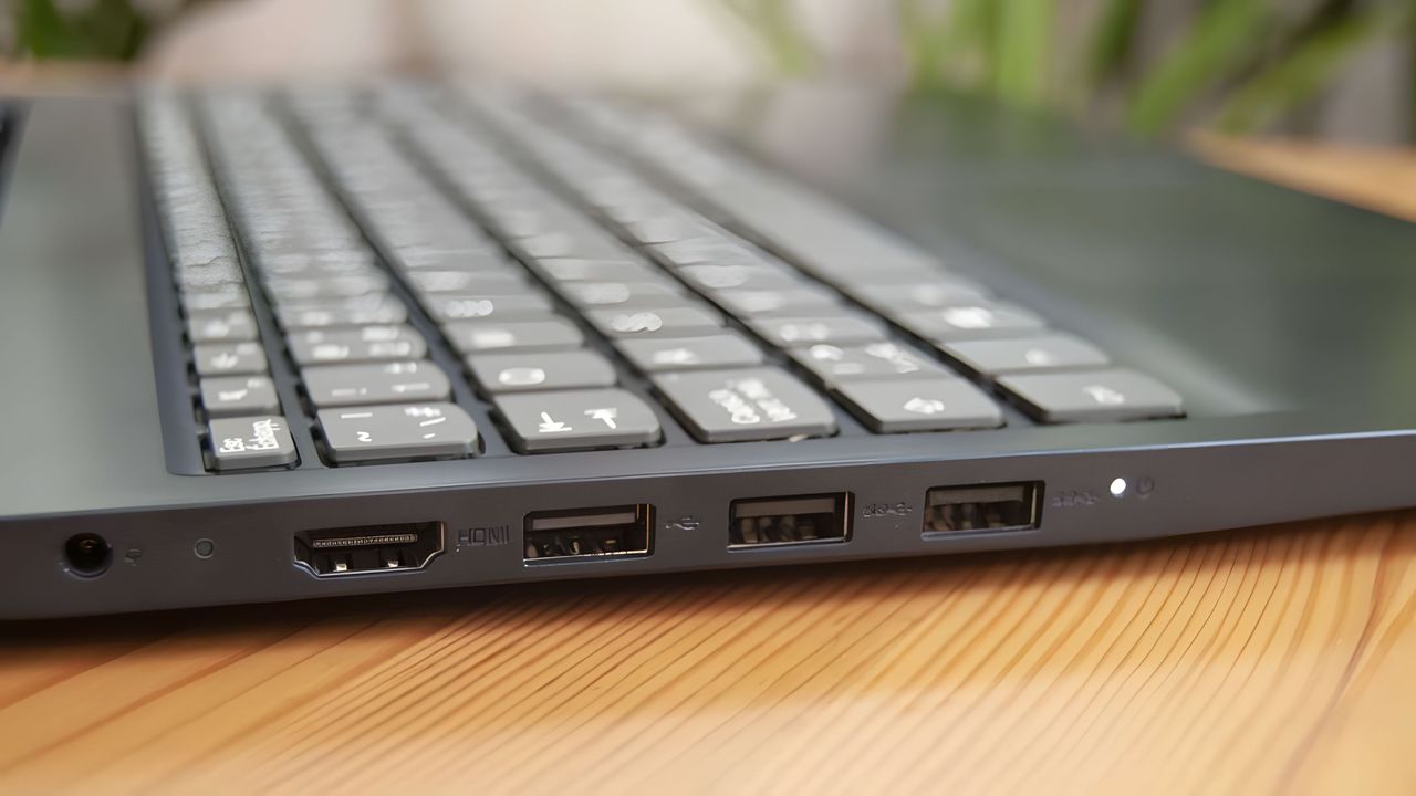 Lenovo IdeaPad3 15