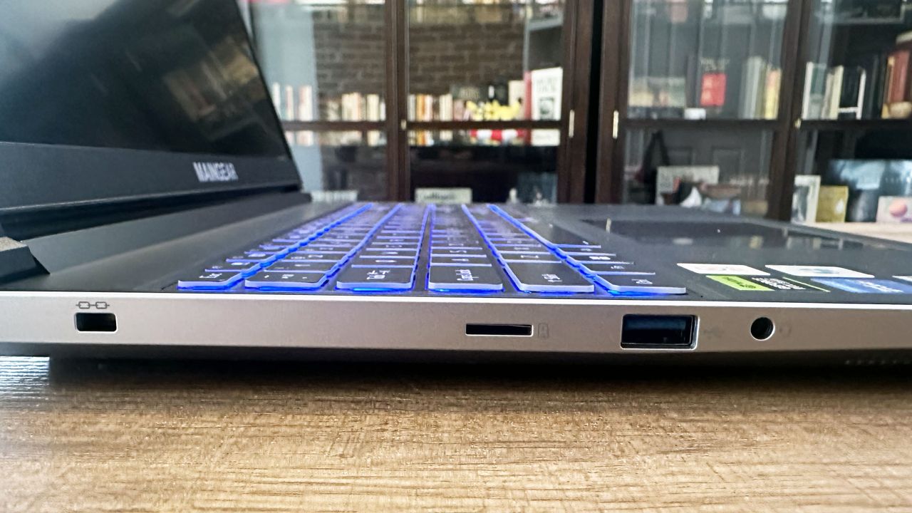 Maingear ML-16 gaming laptop