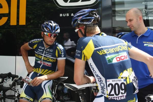 Vacansoleil riders chit chat at the team bus