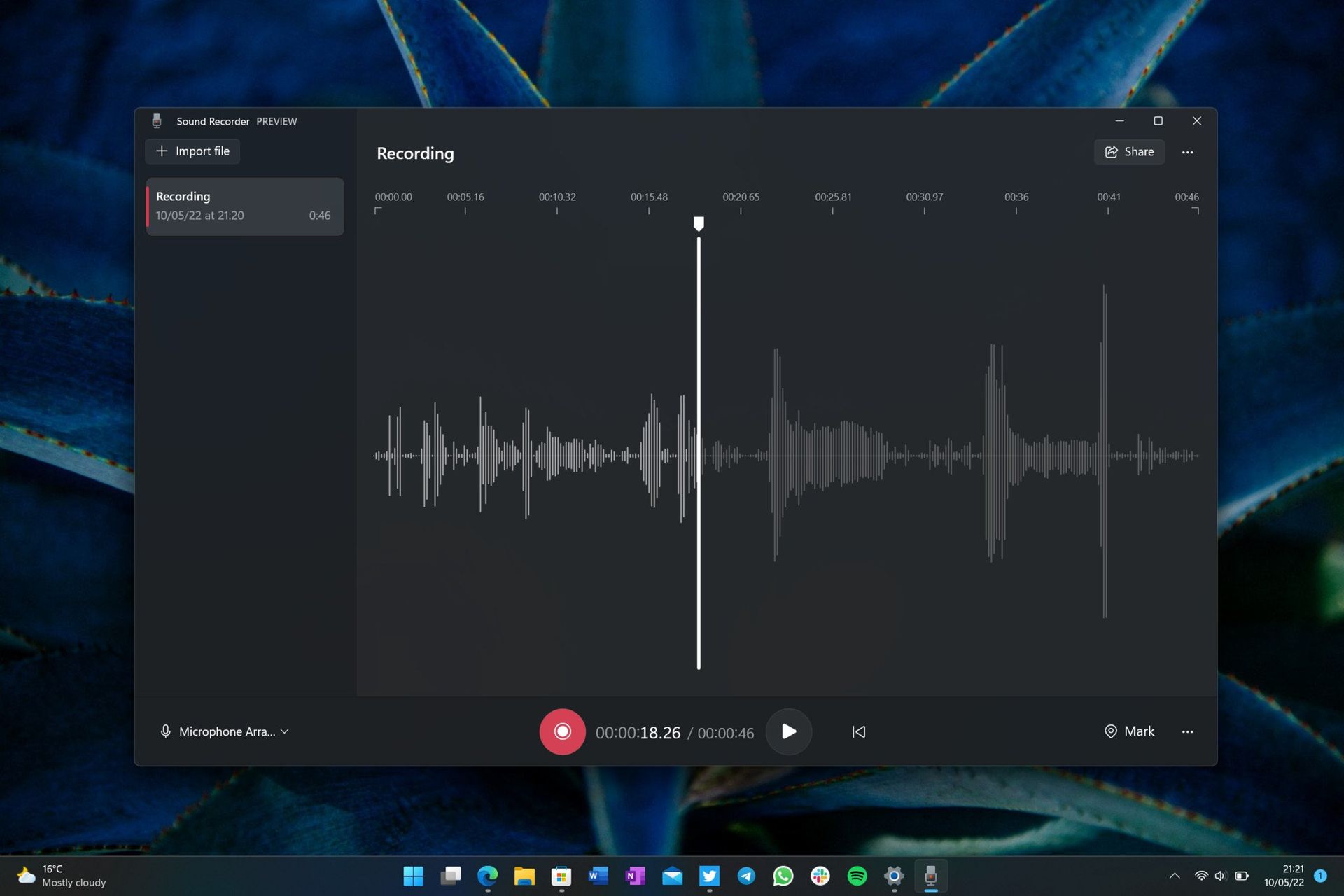 Win records. Microsoft Voice Recorder в Windows 10. Recorder приложение. Новый том Windows 10.