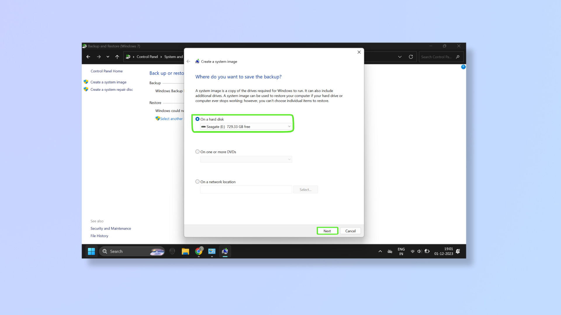 لقطة شاشة للوحة تحكم Windows تعرض خيارًا لاختيار مكان حفظ النسخة الاحتياطية للصورة. 