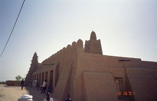 Djingueré Ber (Great Mosque) in Timbuktu was originally constructed in the 1300s and reconstructed in the 1500s.