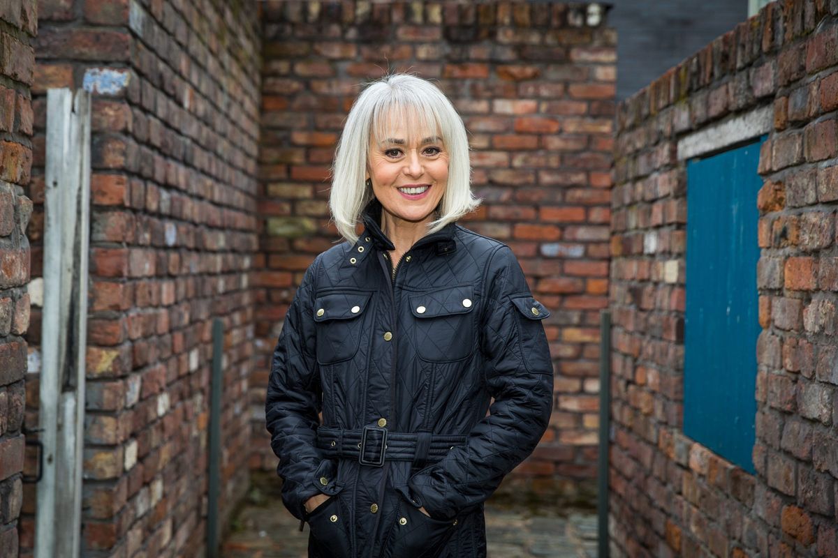 Tracie Bennett returns to Coronation Street as Sharon