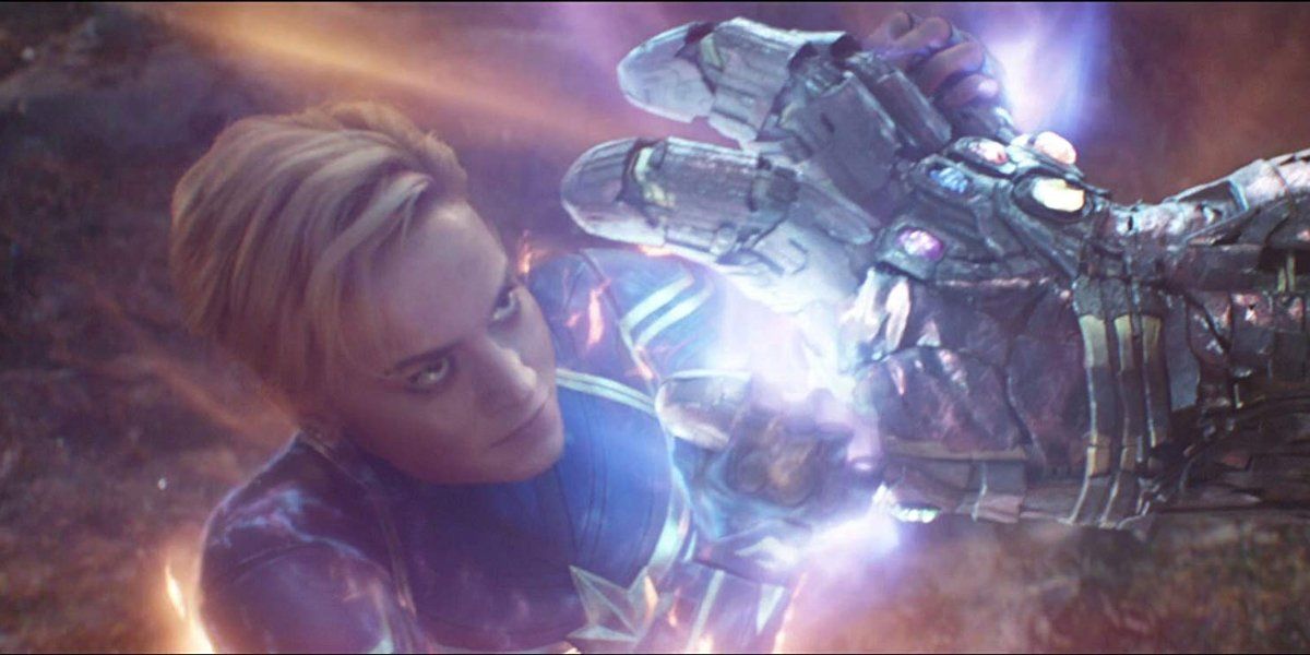 Avengers: Endgame Captain Marvel holding back Thanos&#039; gauntlet clad hand