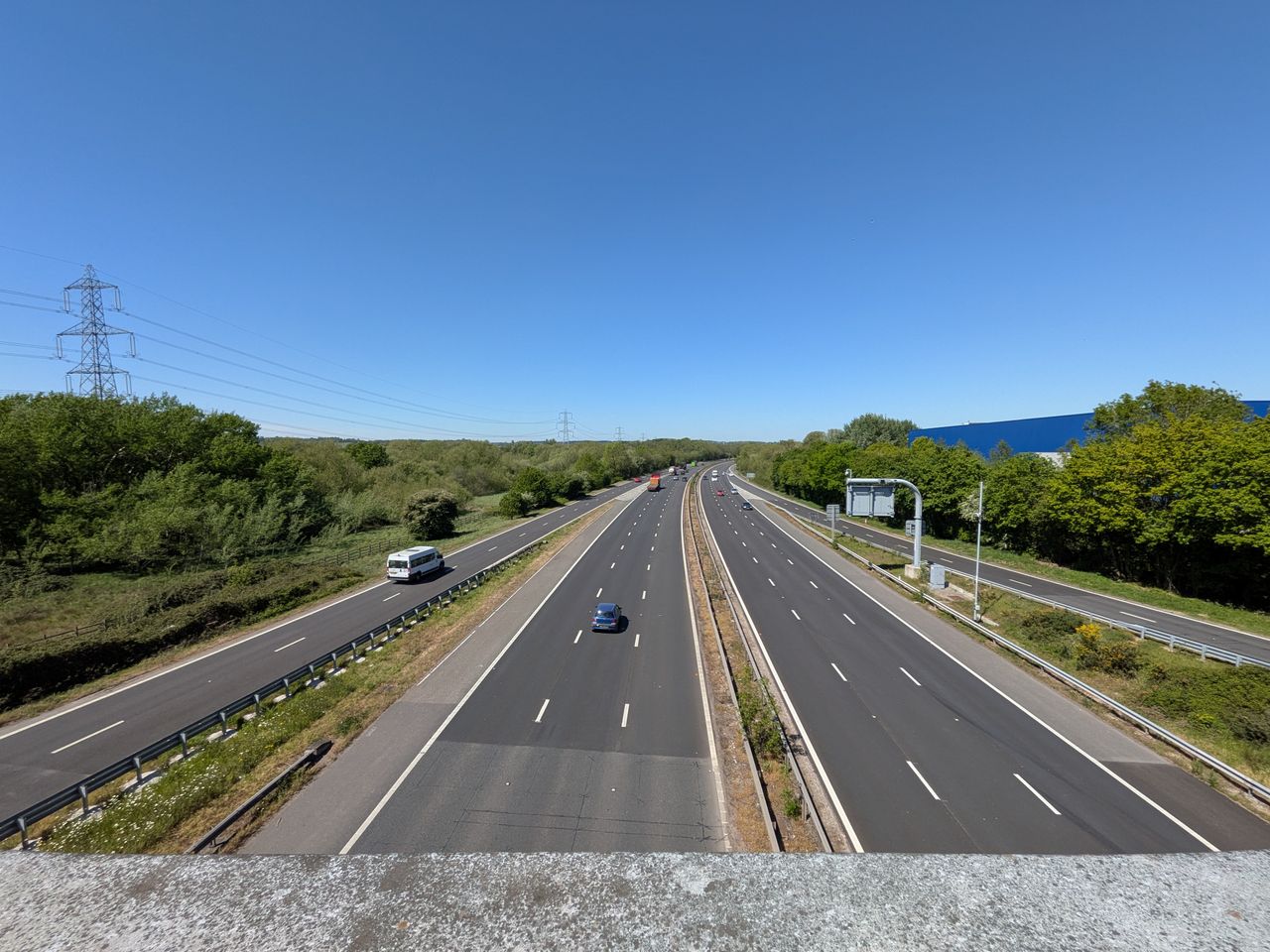pixel 10 vs nothing phone 4a pro ultrawide images
