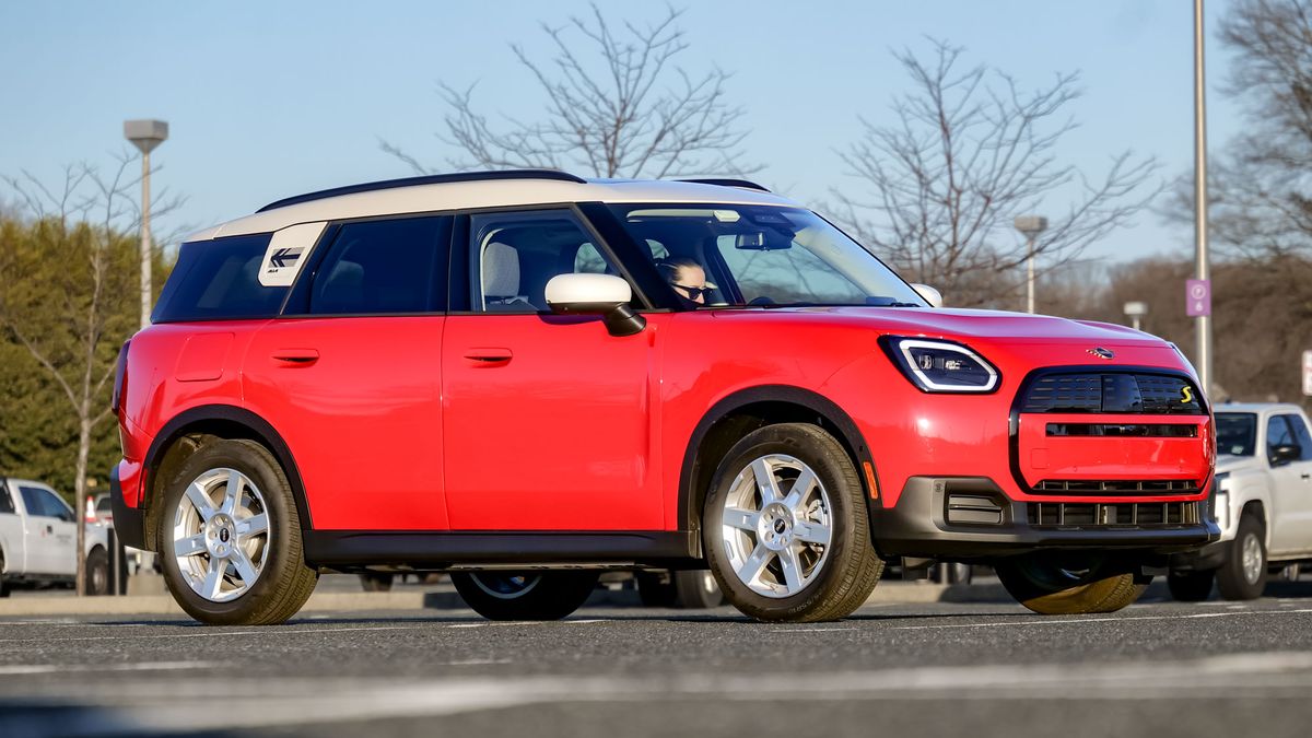 2025 Mini Cooper Countryman SE All4 review.