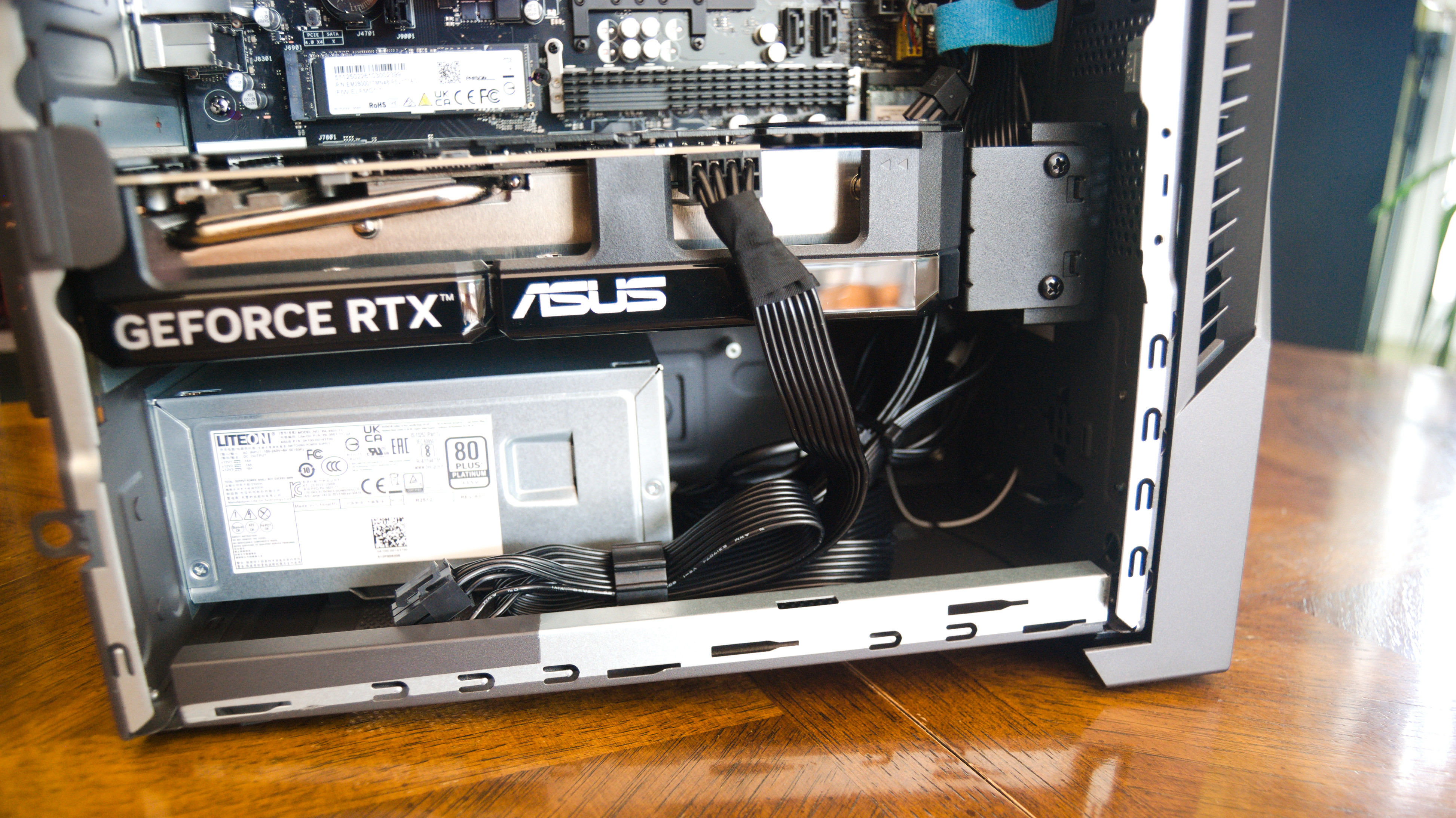 ASUS TUF Gaming T500
