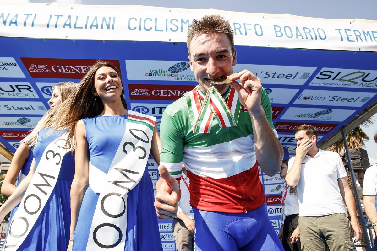 Home gold for Elia Viviani