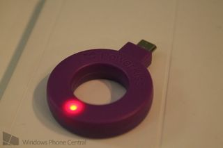 Qi powerkiss wireless charging micro usb adapter