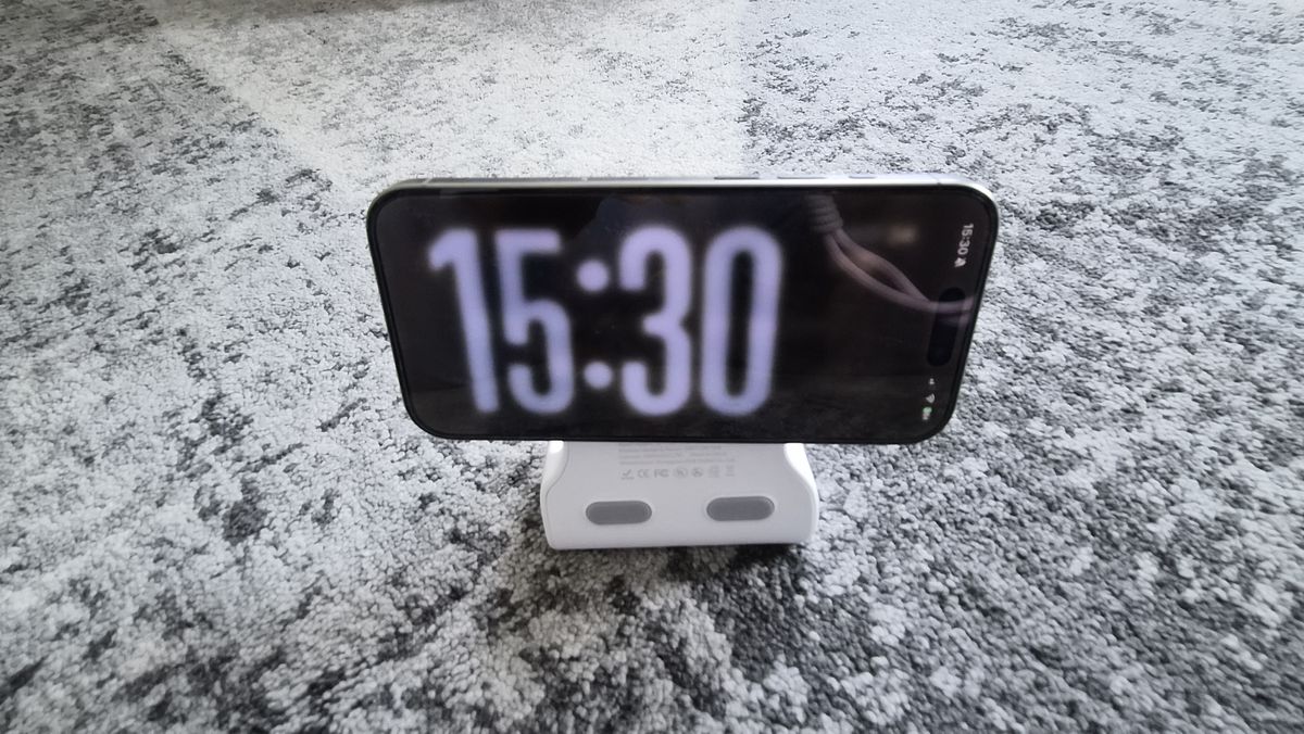 JustTap Magnetic Phone Tripod