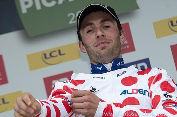 Jonathan Hivert (Saur-Sojasun) dons the polka-dot jersey.