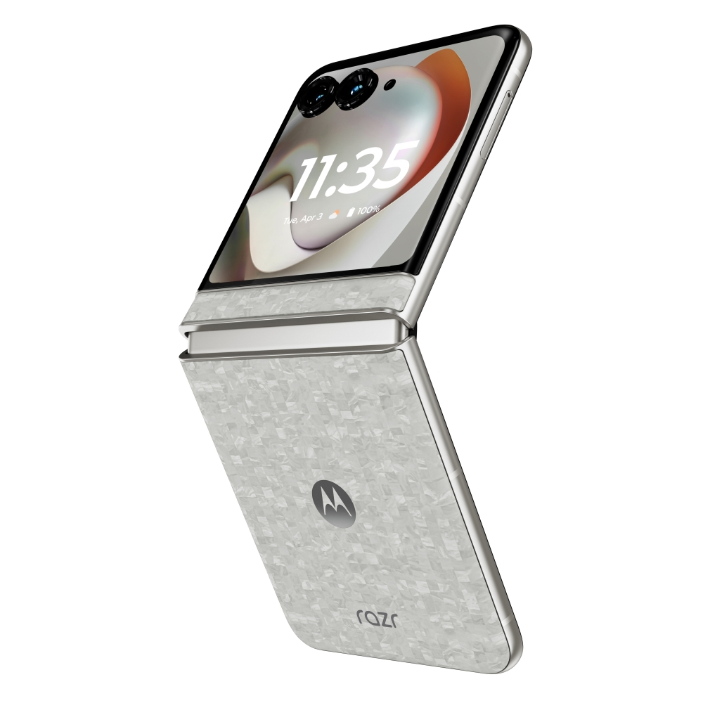 Motorola Razr 2026 render