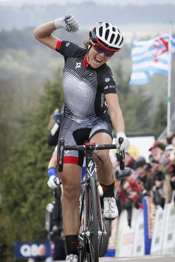 Evelyn Stevens (Specialized-lululemon) celebrates her victory in La Fleche Wallonne